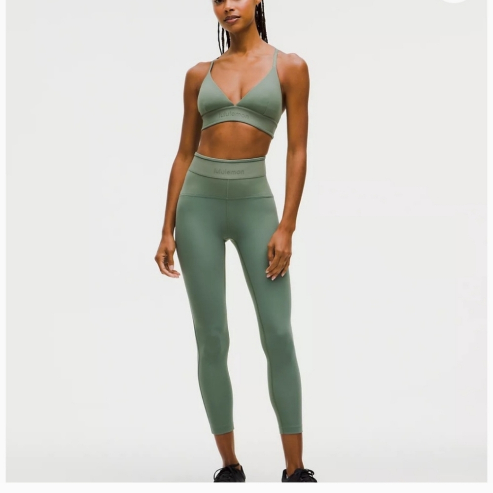 💚HP🎉Lululemon License To Train Tight 25 Leggings